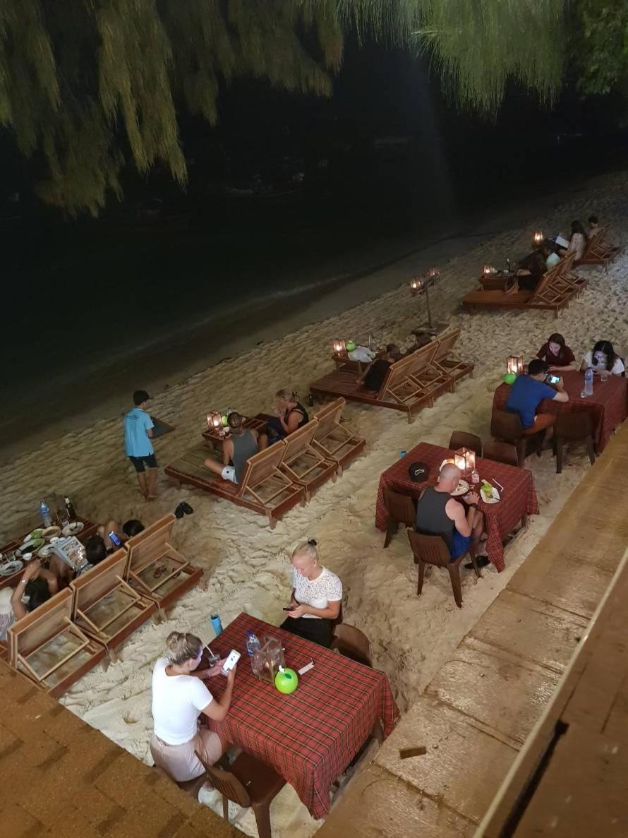 ザノム サンライズ ビーチ リゾート リペ島 エクステリア 写真